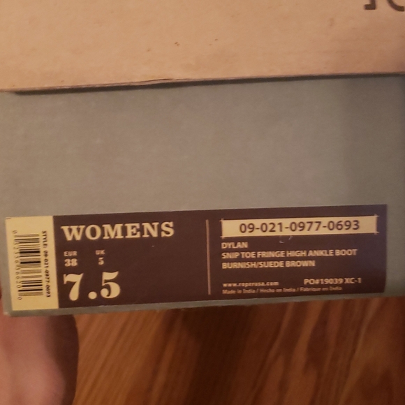 COWGIRL BOOTS - Picture 7 of 7